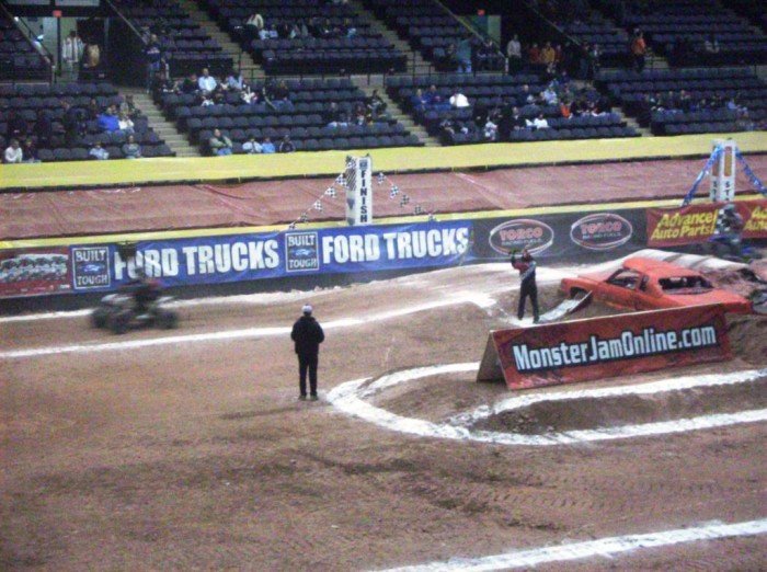 2008 MonsterTruckShow-025.jpg